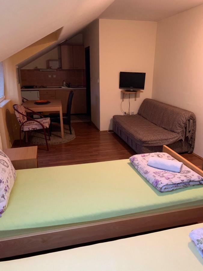 Apartmani Jovanovic Ivanjica Kültér fotó