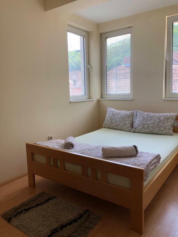 Apartmani Jovanovic Ivanjica Kültér fotó