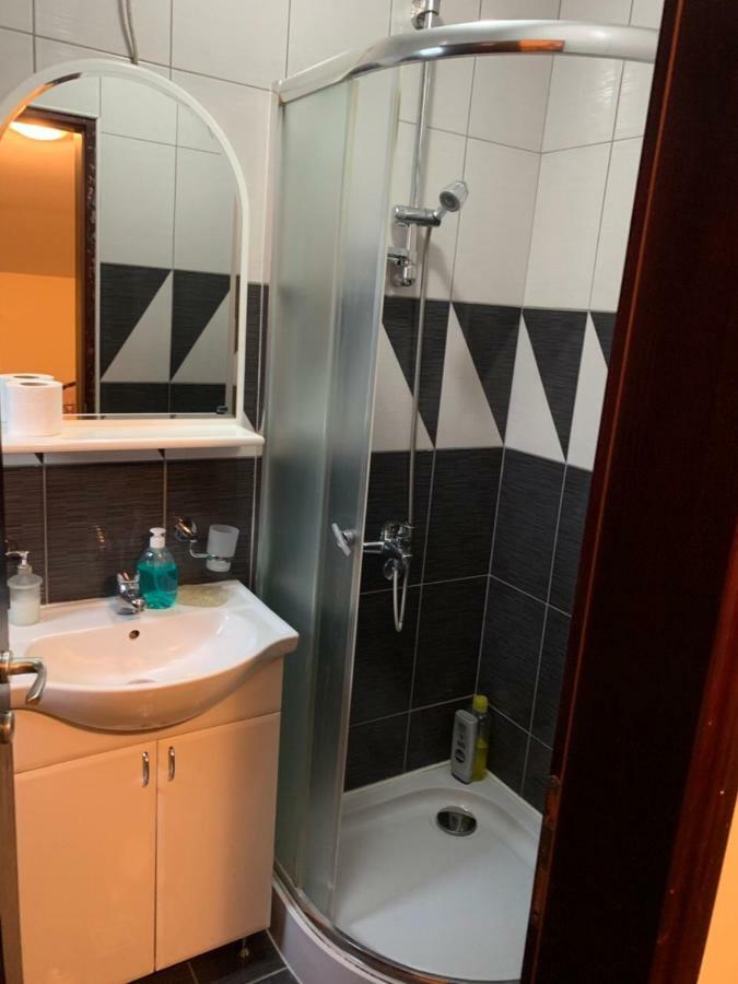 Apartmani Jovanovic Ivanjica Kültér fotó